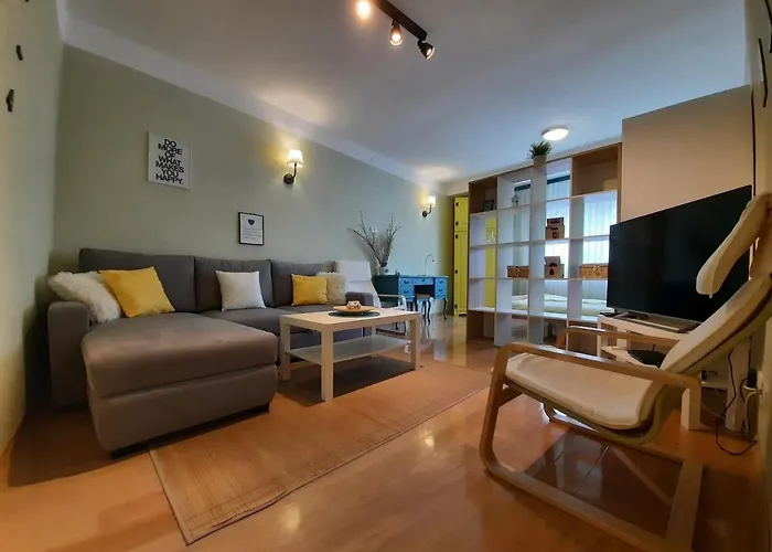 Apartment B44